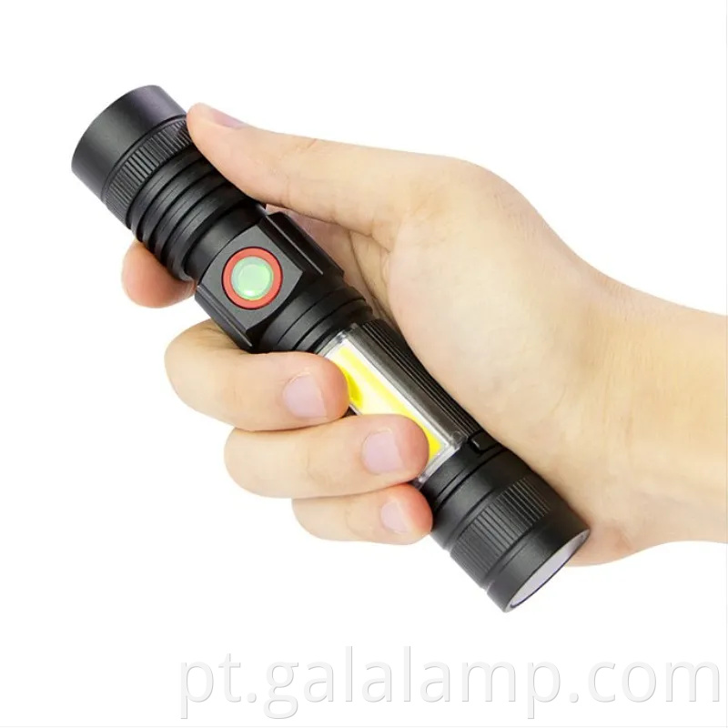 Lanterna LED versátil com luz de enchente Cob e luz UV